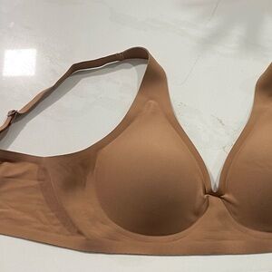 Seamless Tan Bra